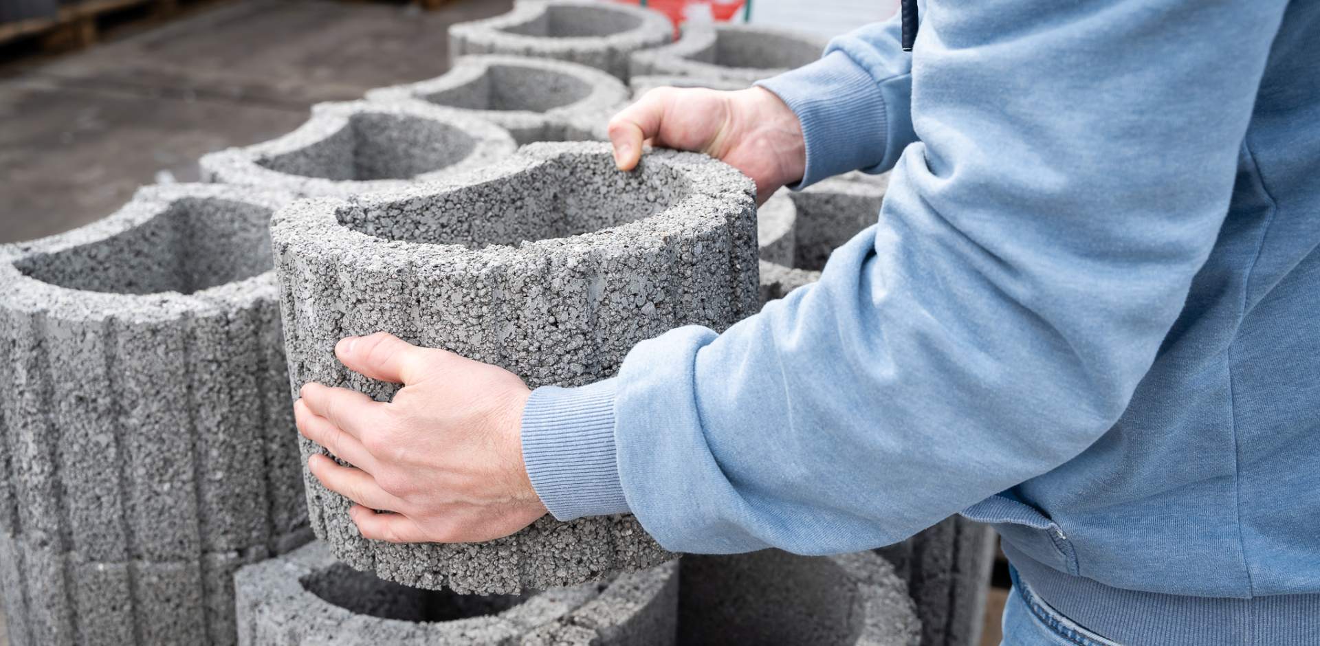 Happy Days Liapor: dlažby od 199 Kč, svahovky od 59 Kč